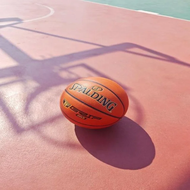 胡明轩亚洲杯后加练投射 广东后场竞争全面升温